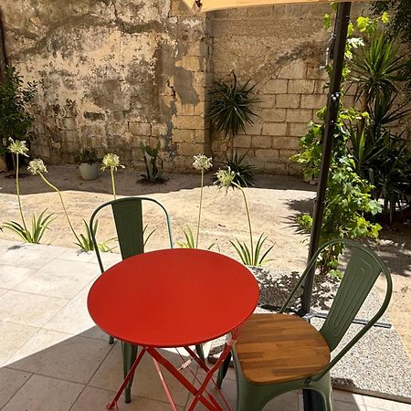 Aletheia Apartment บรินดิซิ ภายนอก รูปภาพ